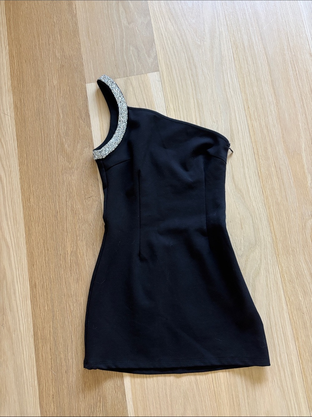 superdown Black One-Shoulder Mini Dress with Sparkling Strap size xs